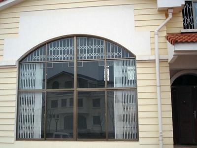 生產(chǎn)廠家_生產(chǎn)廠家供貨商_供應(yīng)專業(yè)防護(hù)網(wǎng)生產(chǎn)廠家_生產(chǎn)廠家價(jià)格_西安伊諾窗飾工程